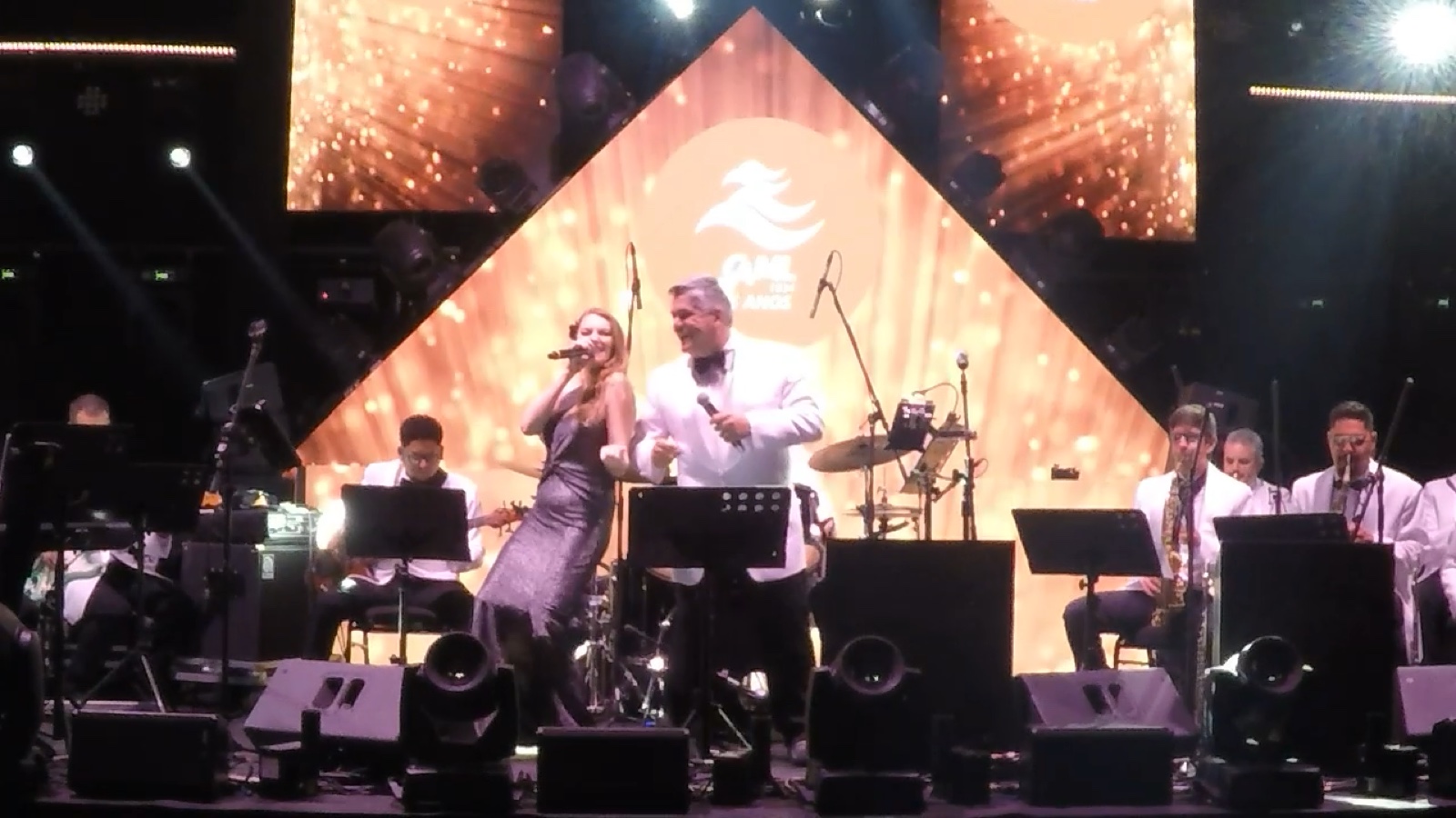 Apresentação musical da Maestro SP no Clube Monte Líbano em São Paulo